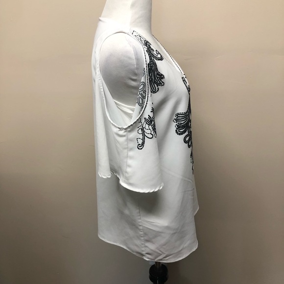 NY&C Embroidered Cold Shoulder Blouse Small - Picture 2 of 8